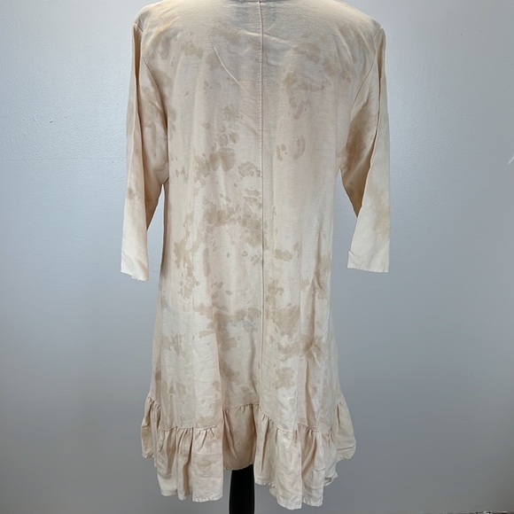 ⭐️L&B Lucky & Blessed nwt tea dyed crochet flower asymmetrical hem dress M - Picture 3 of 14